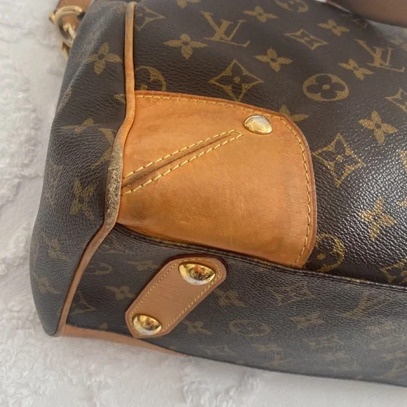 Louis Vuitton Retiro PM Authentic handbag